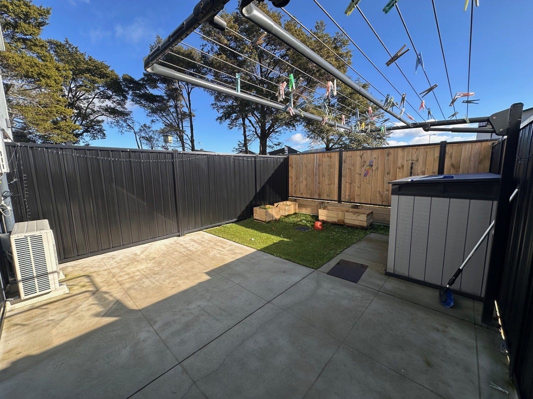 10 Orongomai Street, Wallaceville, Upper Hutt - Carousel 16
