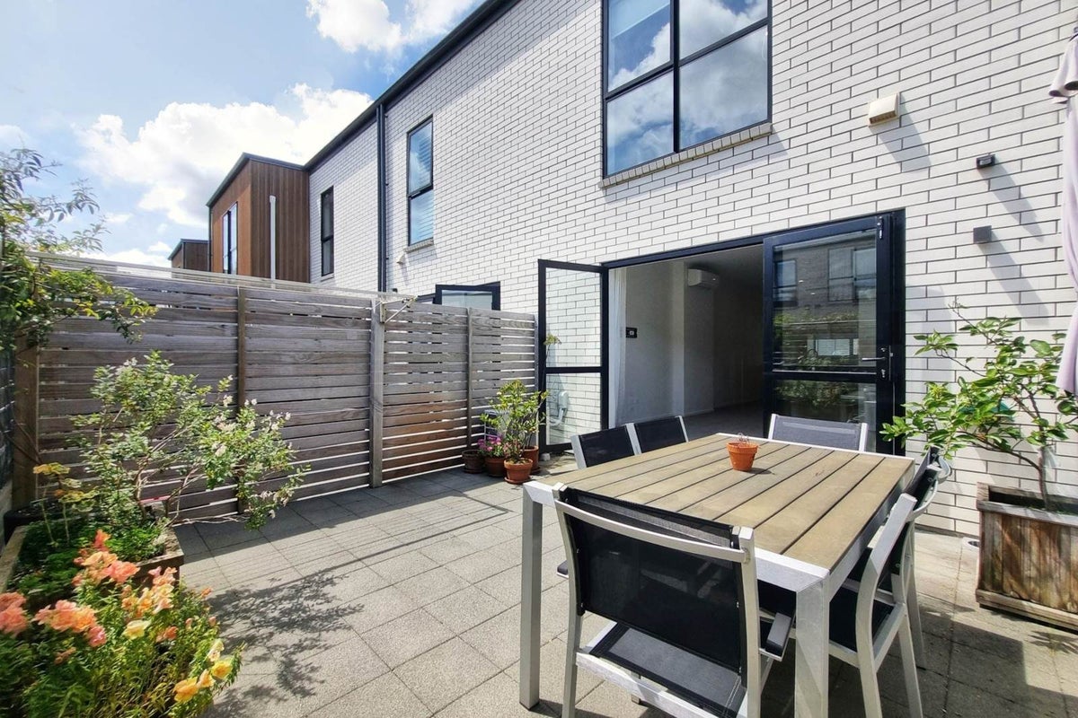 102 Mangahoe Road, Mount Wellington, Auckland - Carousel 1