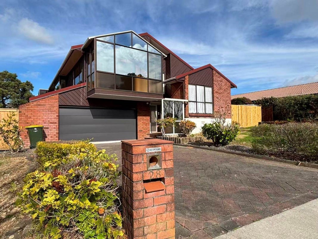 28 Orangewood Drive, Northpark, Auckland - Carousel 1