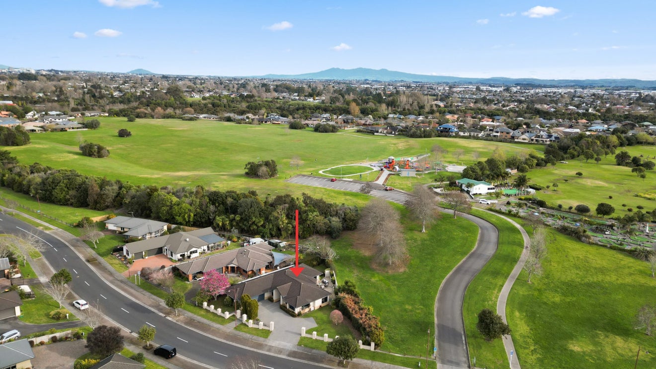 23 Callum Brae Drive, Rototuna, Hamilton - Carousel 1
