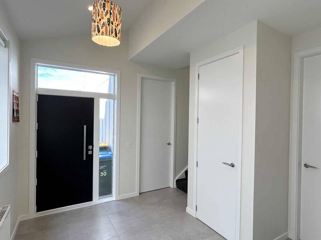 30 Glide Lane, Whitby, Porirua - Carousel 2