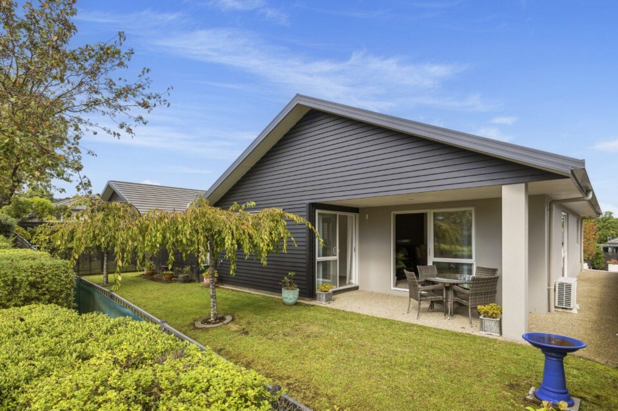 49 Bridgewater Way, Pyes Pa, Tauranga - Carousel 2