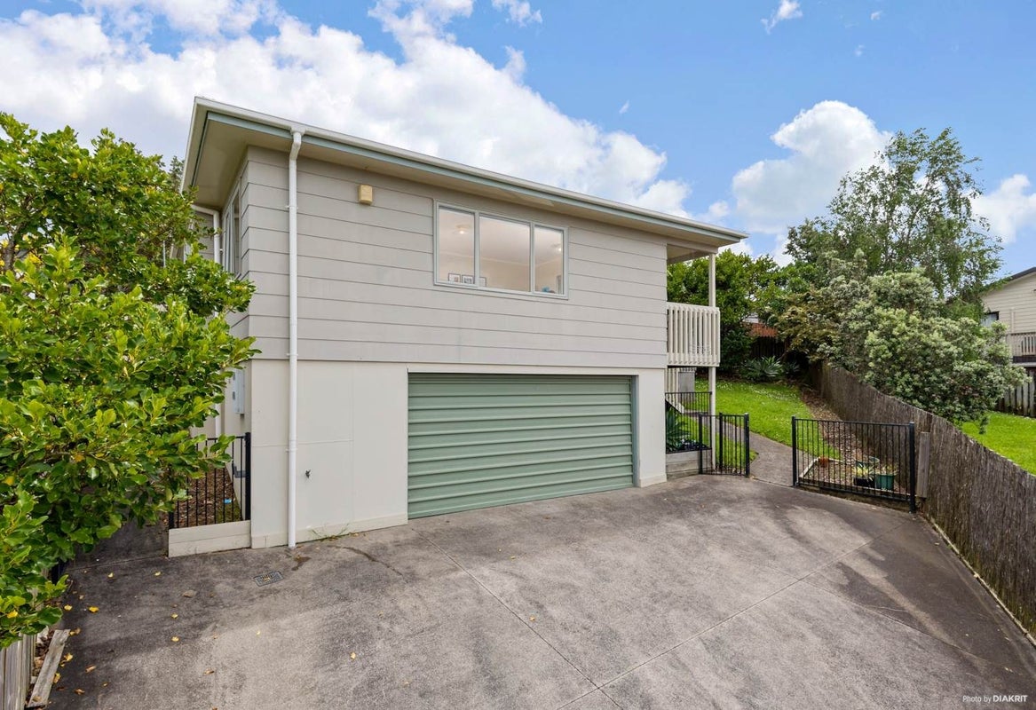 2/36 Elizabeth Drive, West Harbour, Auckland - Carousel 2