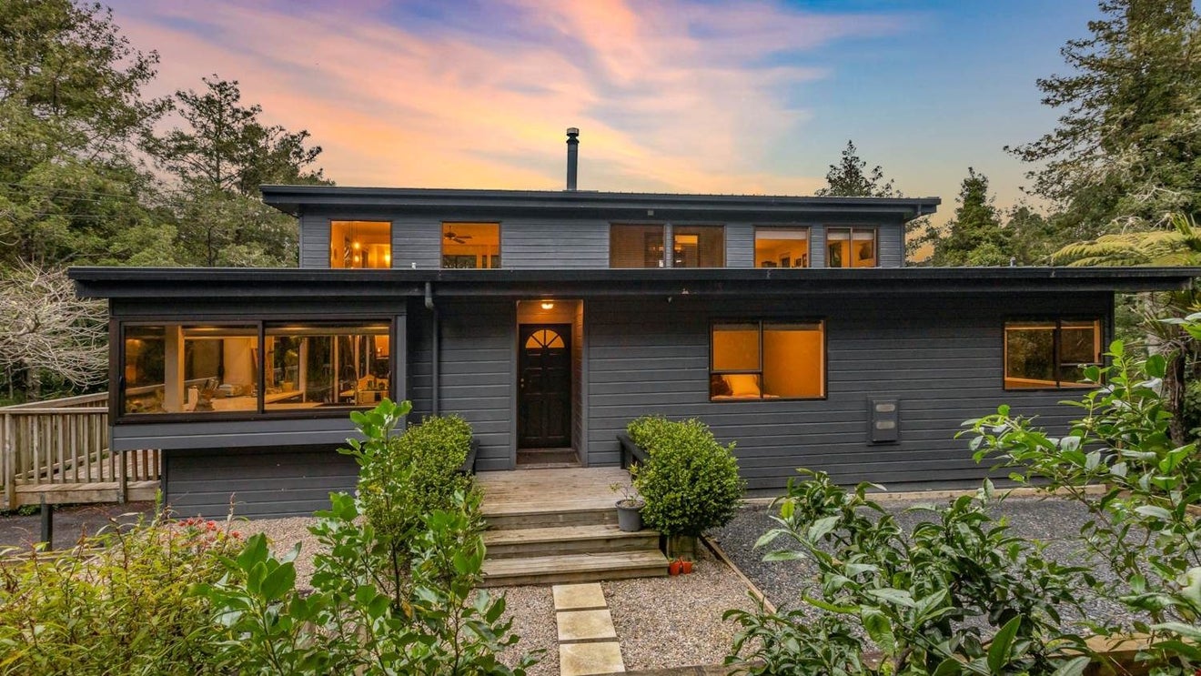 344 Huia Road, Titirangi, Auckland - Carousel 1