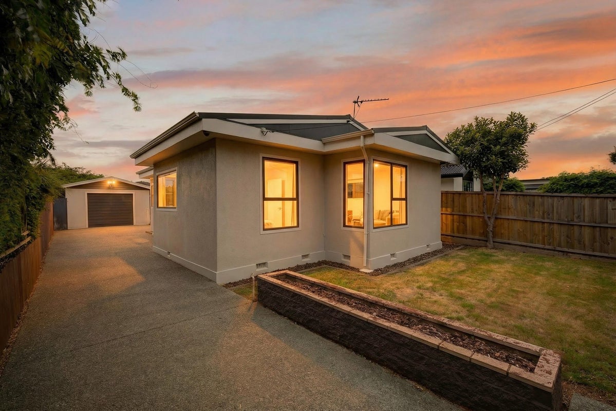 17 Pinewood Avenue, North New Brighton, Christchurch - Carousel 1