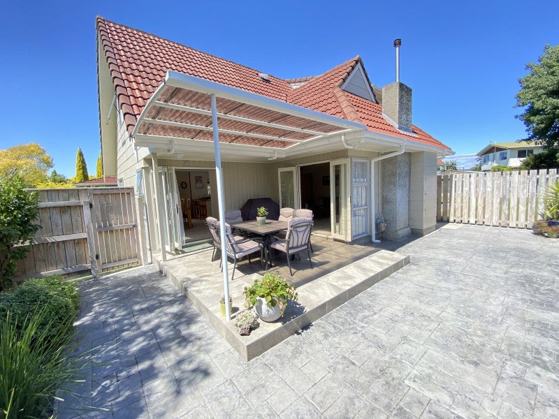 51 John F Kennedy Drive, Milson, Palmerston North - Carousel 2