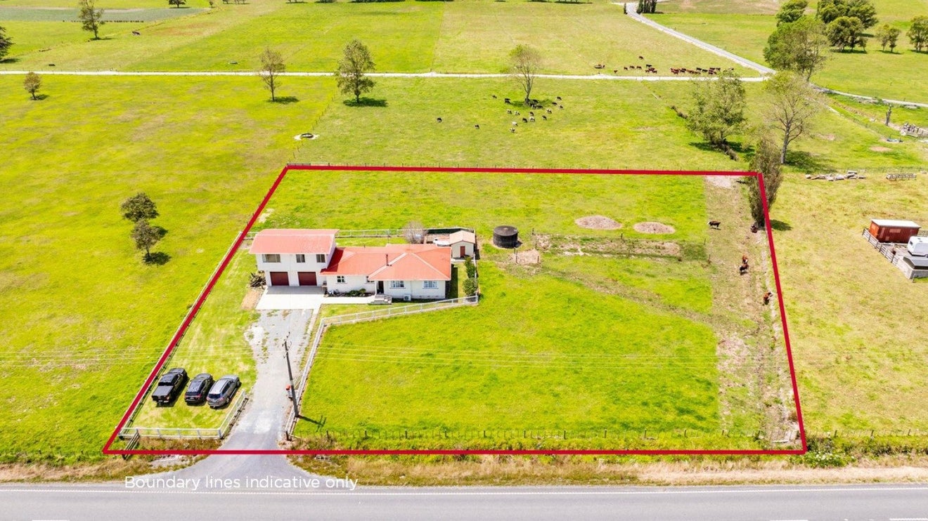 6362 State Highway 12, Turiwiri - Carousel 1