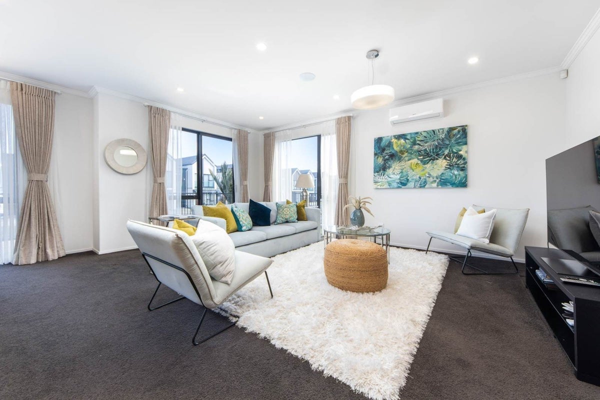 18 Hermitage Street, Flat Bush, Auckland - Carousel 2