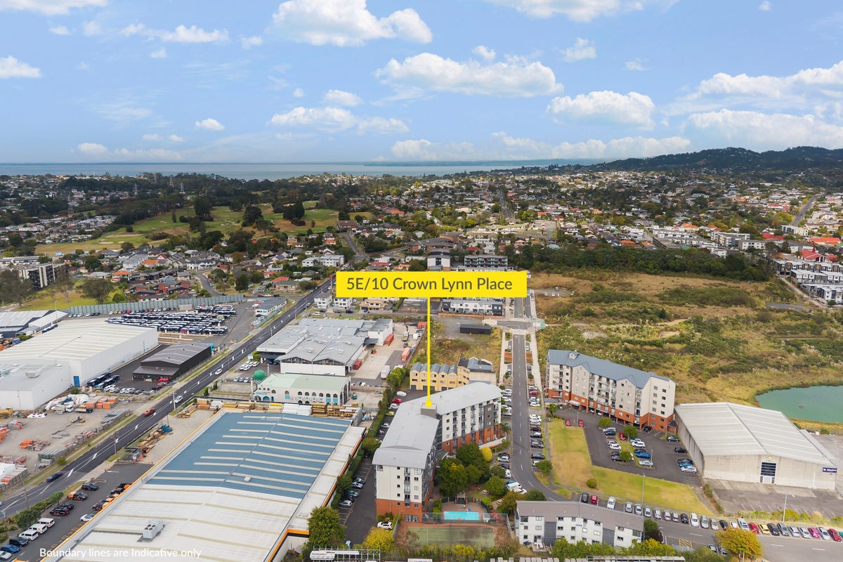 5E/10 Crown Lynn Place, New Lynn, Waitakere City, Auckland - Carousel 33