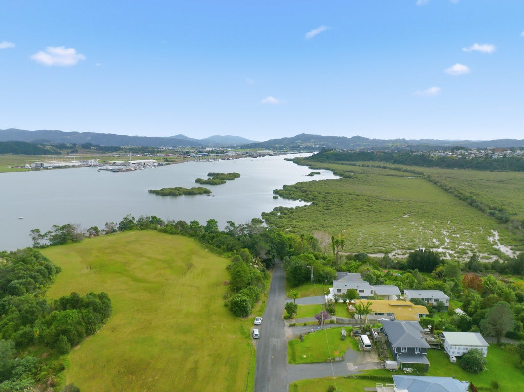 53 Pah Road, Onerahi, Whangarei - Carousel 2