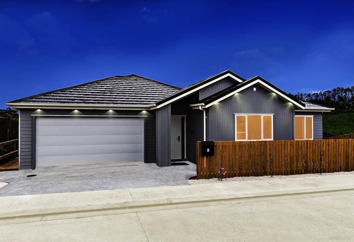 17 Ohau Court, Fairview Heights, Auckland - Carousel 2
