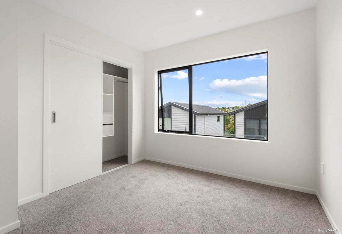 55E Redwood Drive, Massey, Auckland - Carousel 2