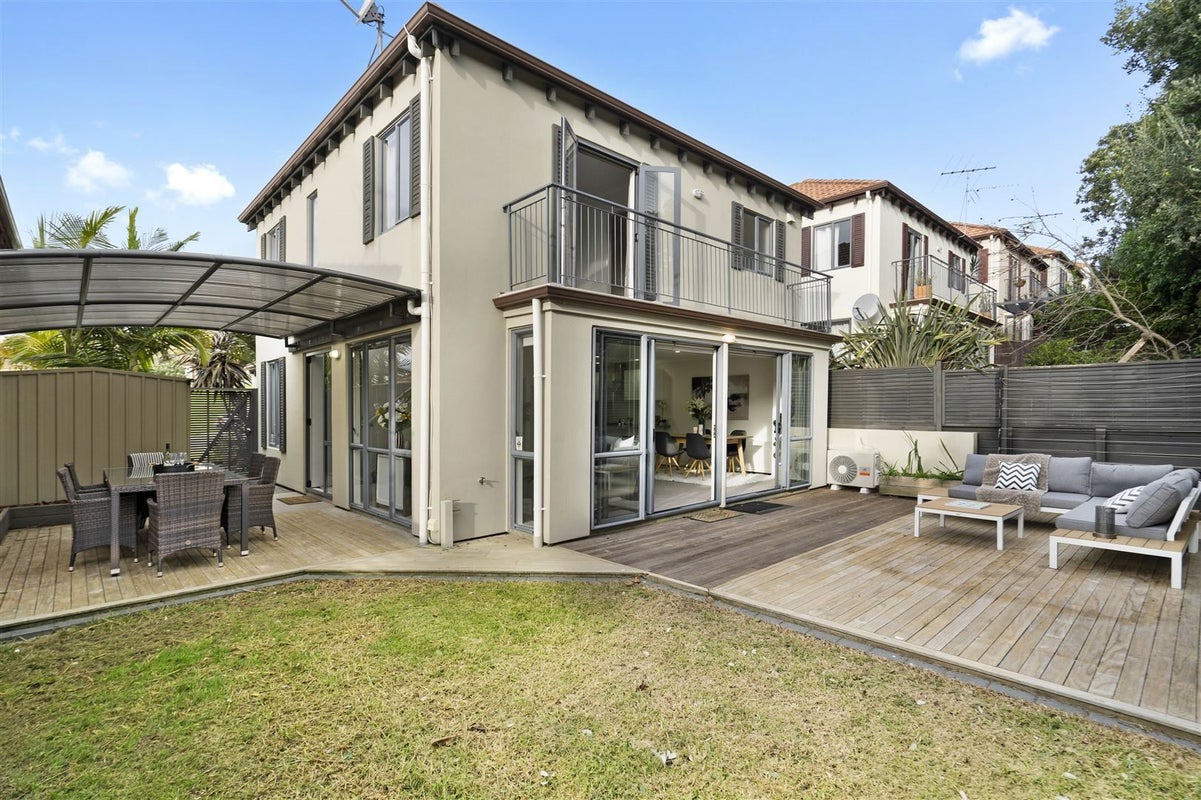 67 Alverna View, GULF HARBOUR, WHANGAPARAOA - Carousel 31