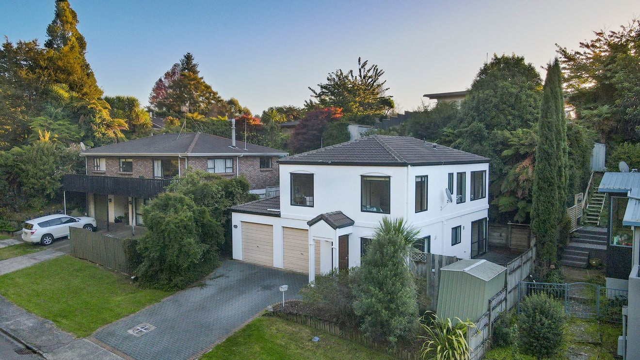 25 Tihi Road, Springfield, Rotorua - Carousel 24