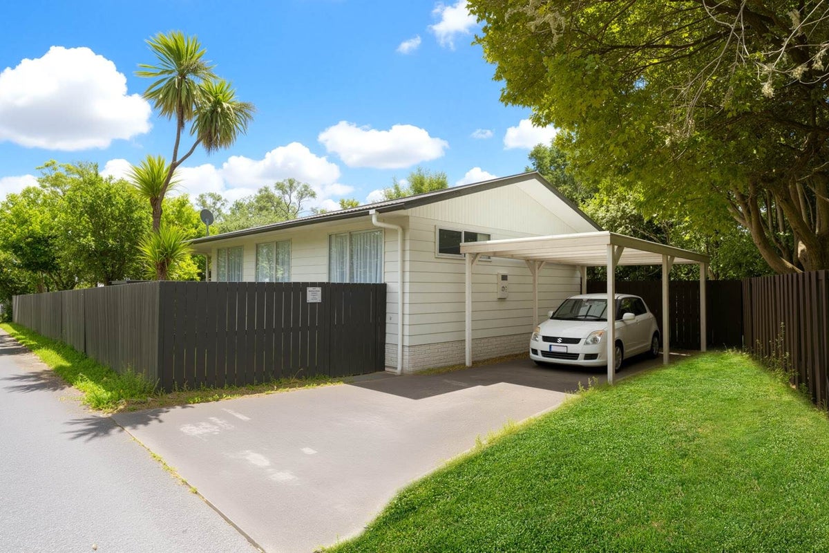 55 Terra Nova Street, Glen Eden, Auckland - Carousel 1