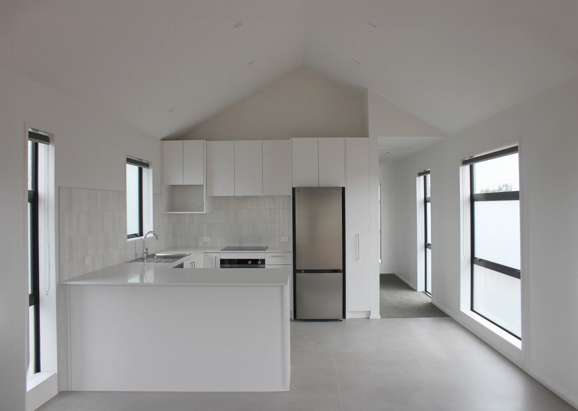 2/79 Sherborne Street, St Albans, Christchurch - Carousel 2