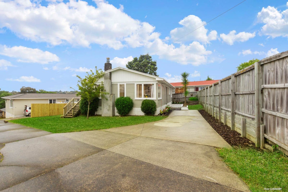 108A Woodglen Road, Glen Eden, Auckland - Carousel 1