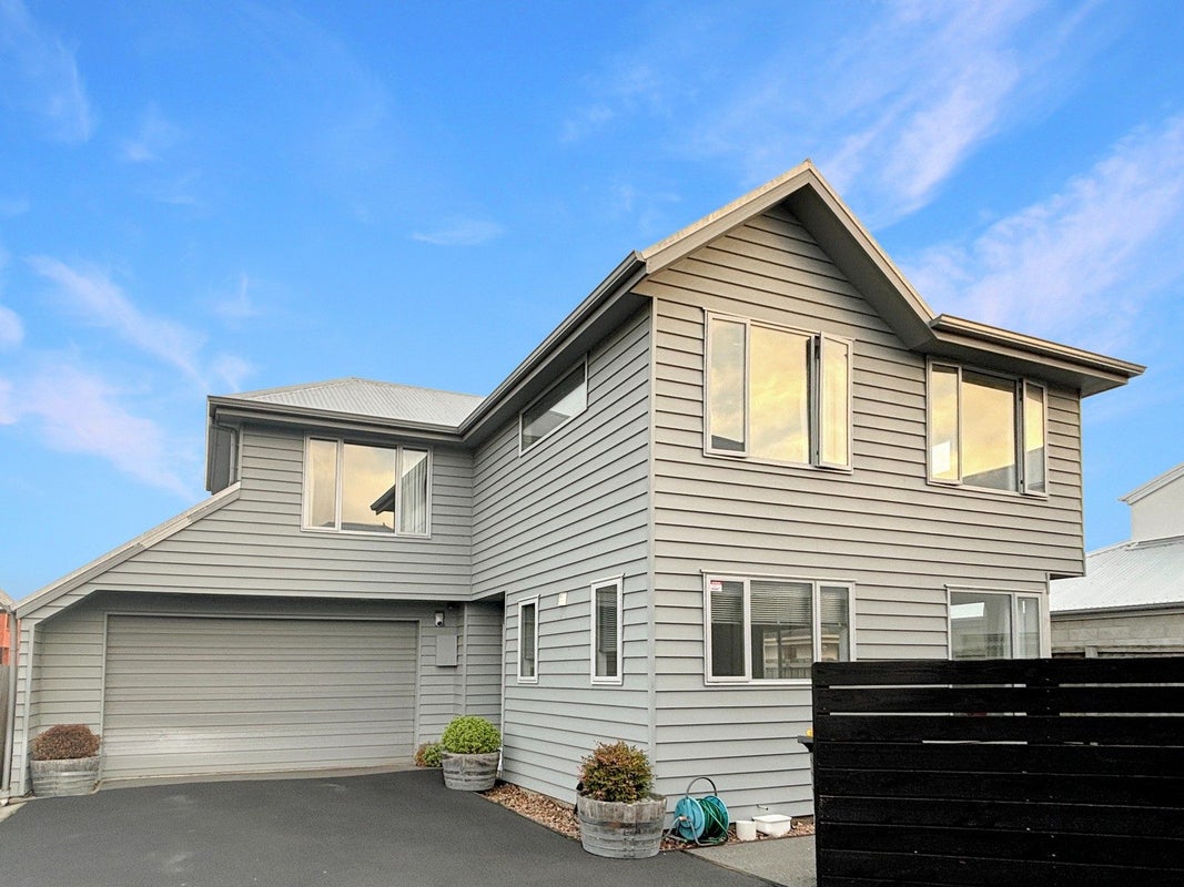 156 Edgeware Road, Edgeware, Christchurch - Carousel 1
