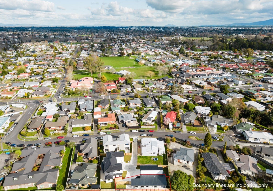 5/18 Rossiter Place, Chartwell, Hamilton - Carousel 2