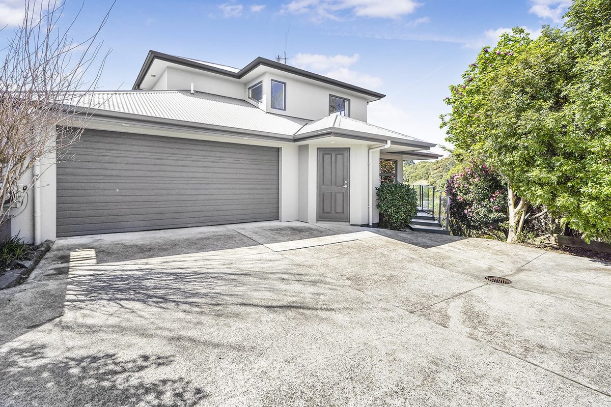 60A Southsea Crescent, Silverdale, Hamilton - Carousel 1