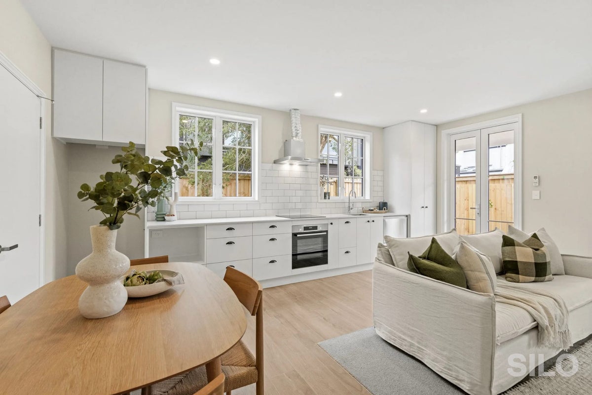 48 Alberta Street, Point Chevalier, Auckland City, Auckland - Carousel 2