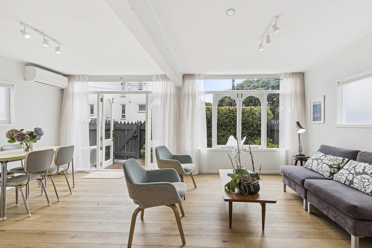 1/1 Cottleville Terrace, Thorndon, Wellington - Carousel 2