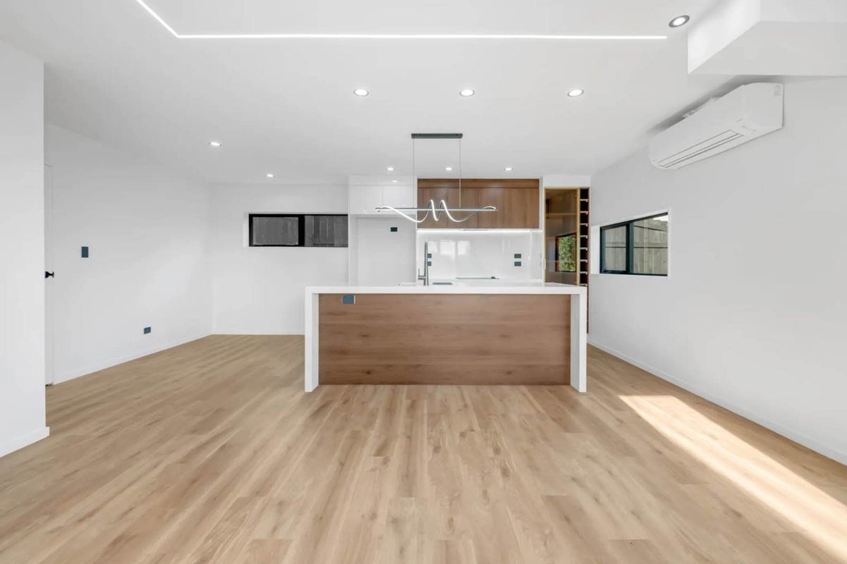 44 Gibraltar Street, Howick, Auckland - Carousel 2