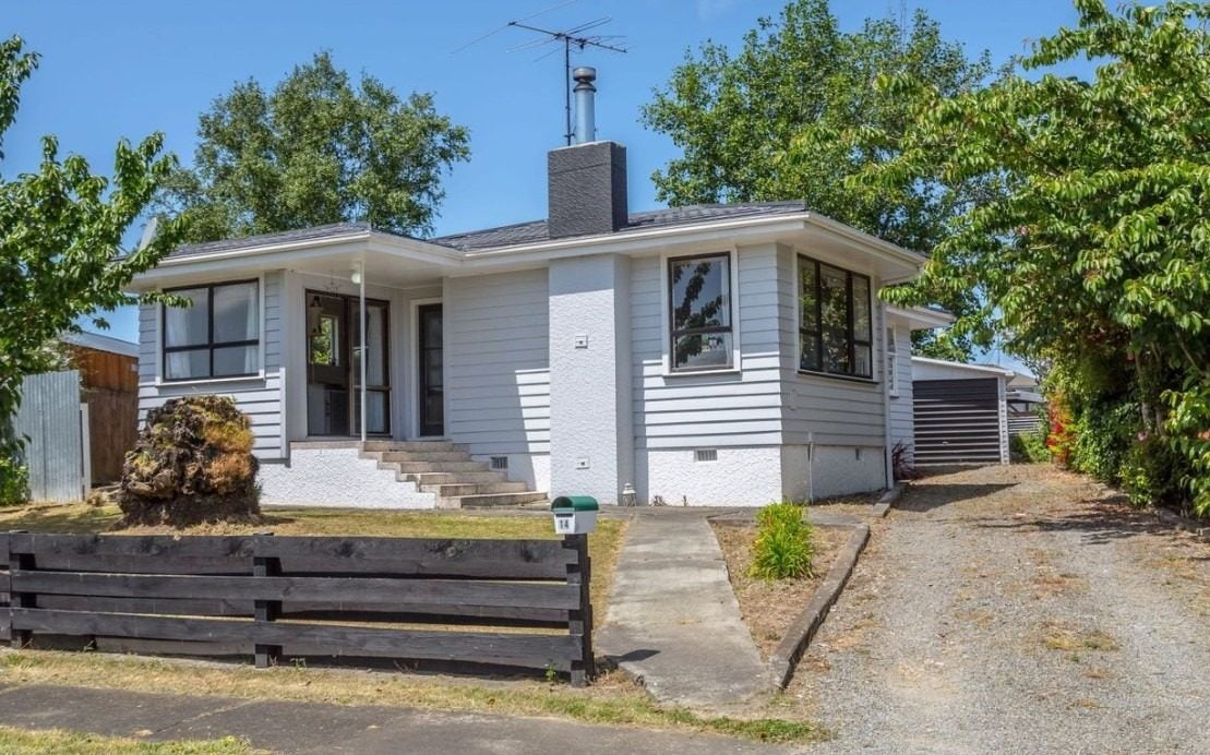 14 Allenby Street, Lansdowne, Masterton - Carousel 1