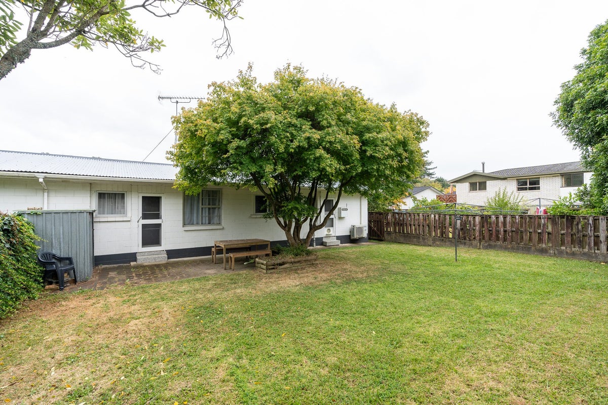 5 Dawn Rise, Glenview, Hamilton - Carousel 1