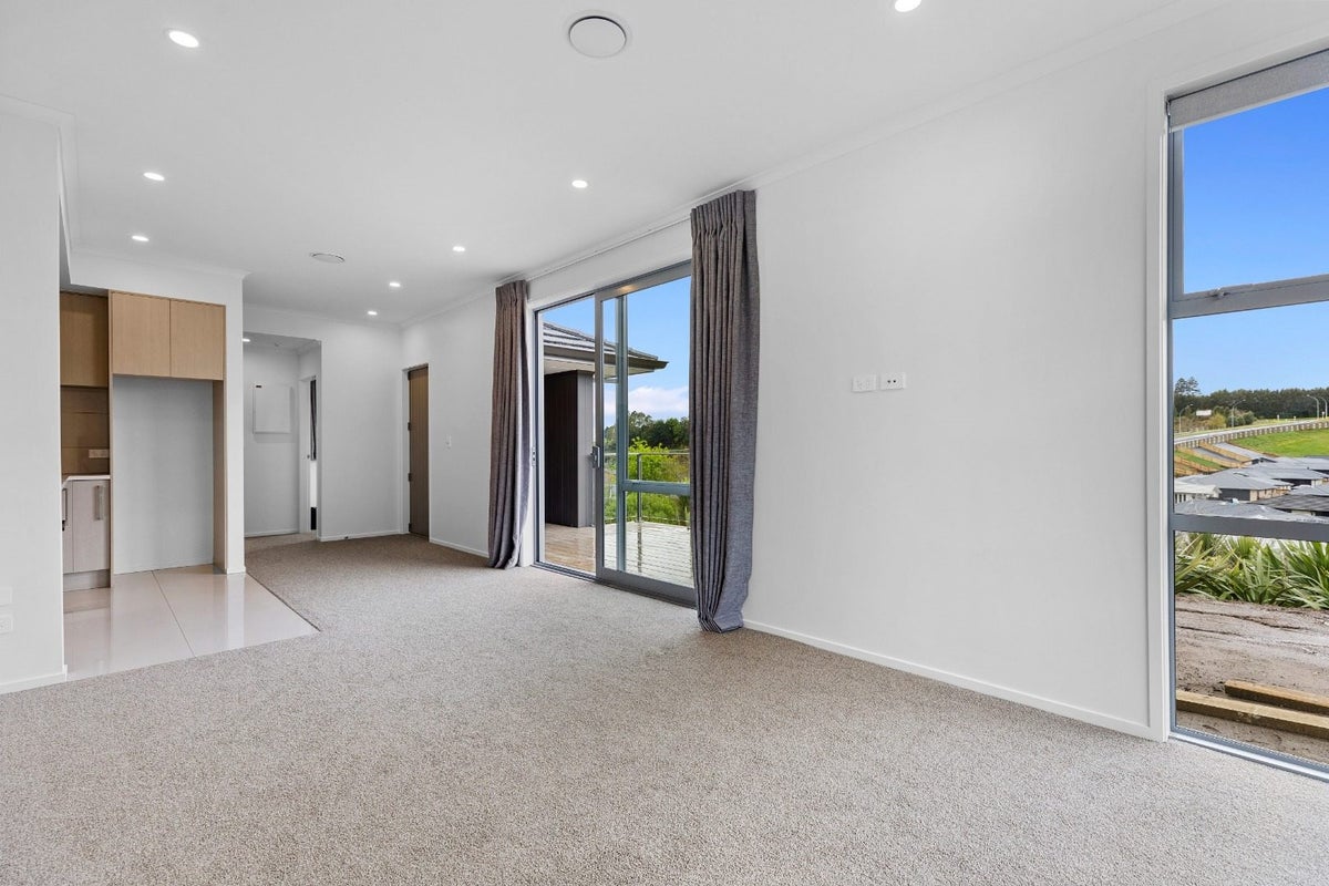 30 Kiritiana Close, Pyes Pa, Tauranga - Carousel 6