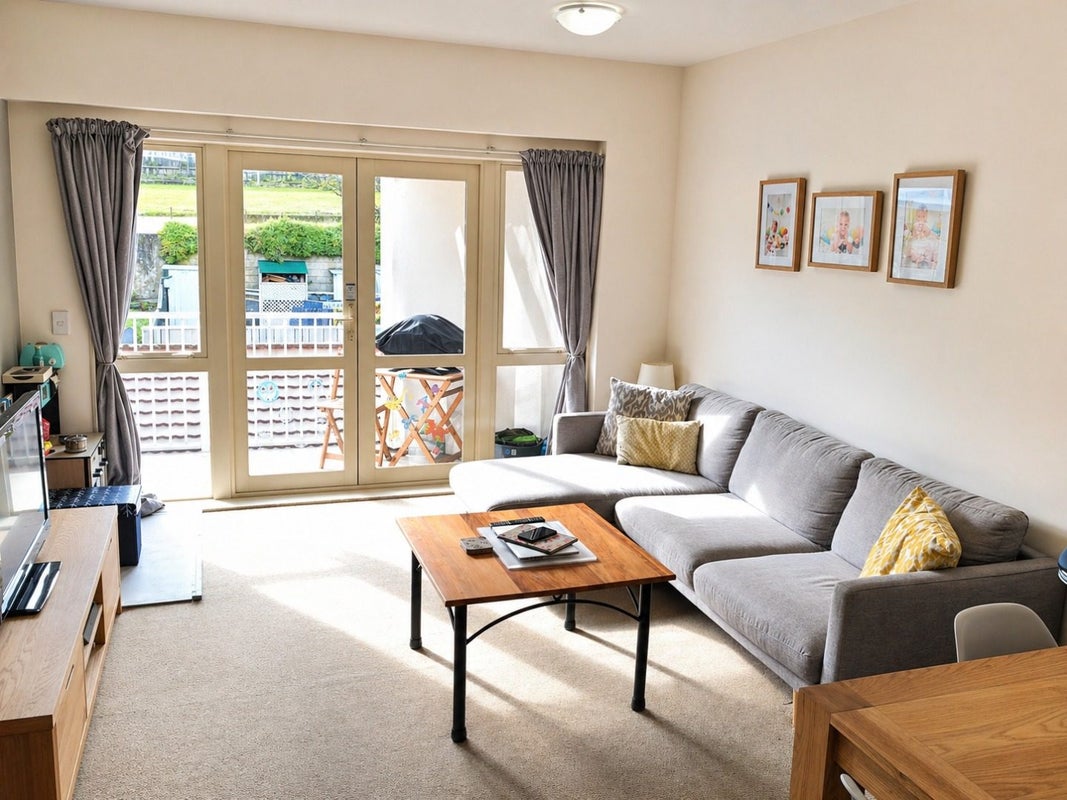 201/72 Herald Street, Berhampore, Wellington - Carousel 1
