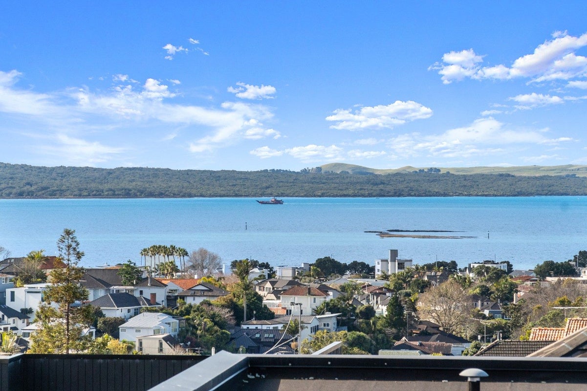 24 Sprott Road, Kohimarama, Auckland - Carousel 2
