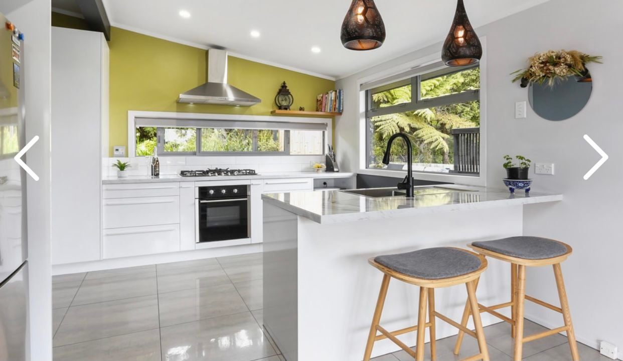 14 Konini Road, Titirangi, Auckland - Carousel 2