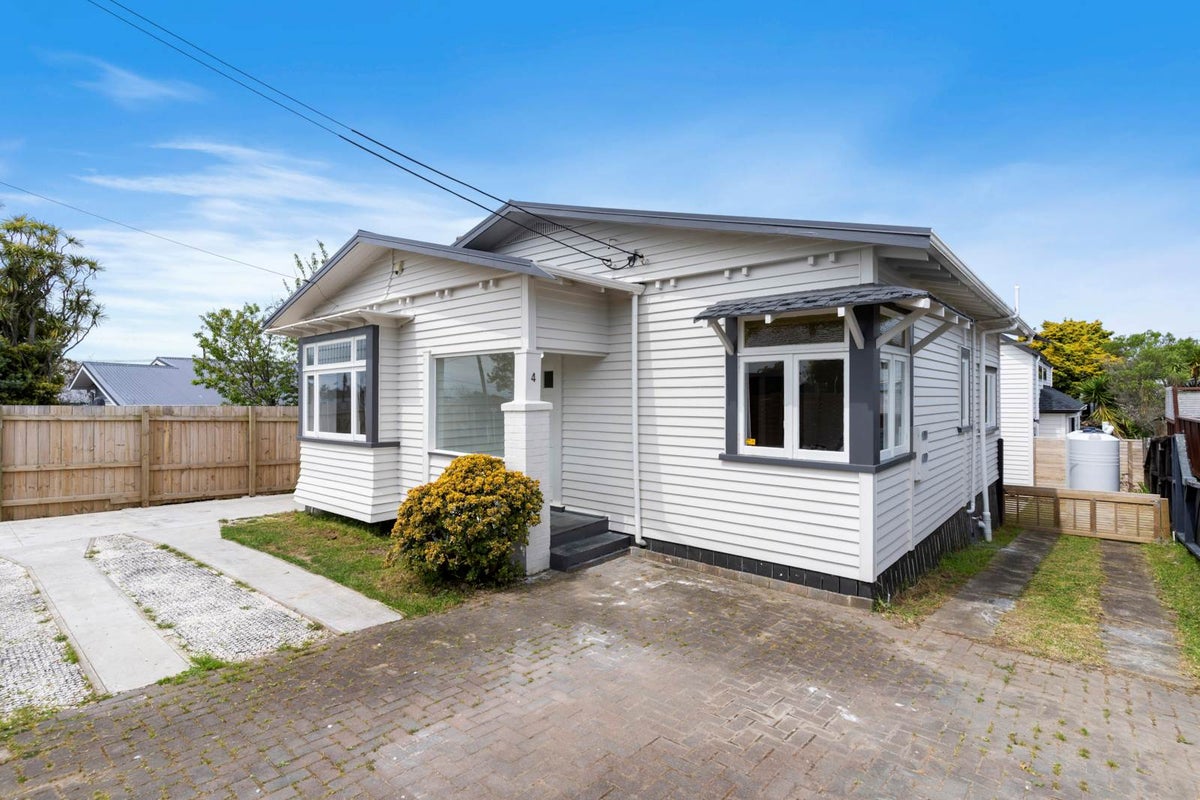4 Euston Road, Sandringham, Auckland - Carousel 1