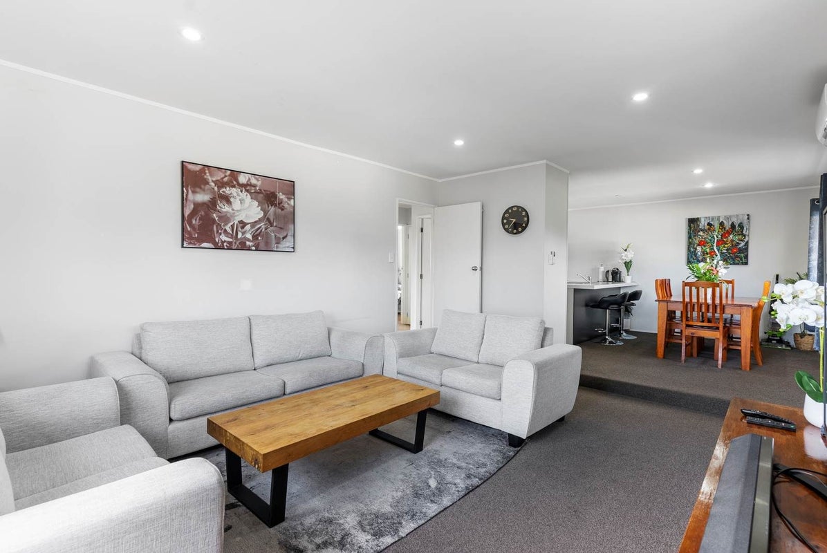 1/38B Manuka Road, Glenfield, Auckland - Carousel 2