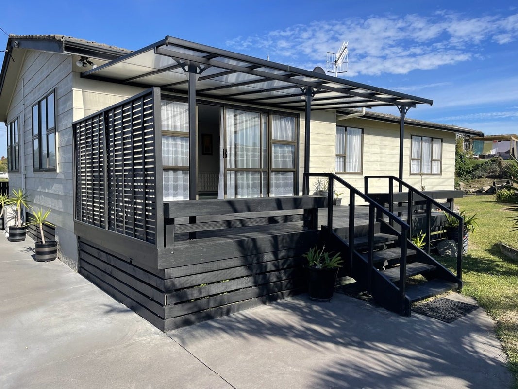 54 Ariariterangi Street, Ohinemutu, Rotorua - Carousel 1