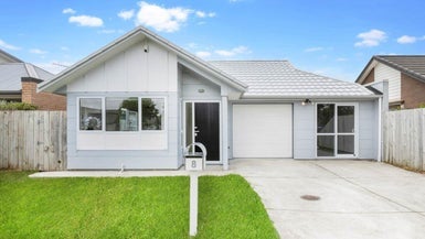 8 Takahe Avenue, Takanini, Auckland - Carousel 1