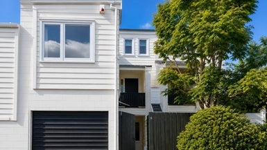 14/8 Hamilton Road, Herne Bay, Auckland - Carousel 1