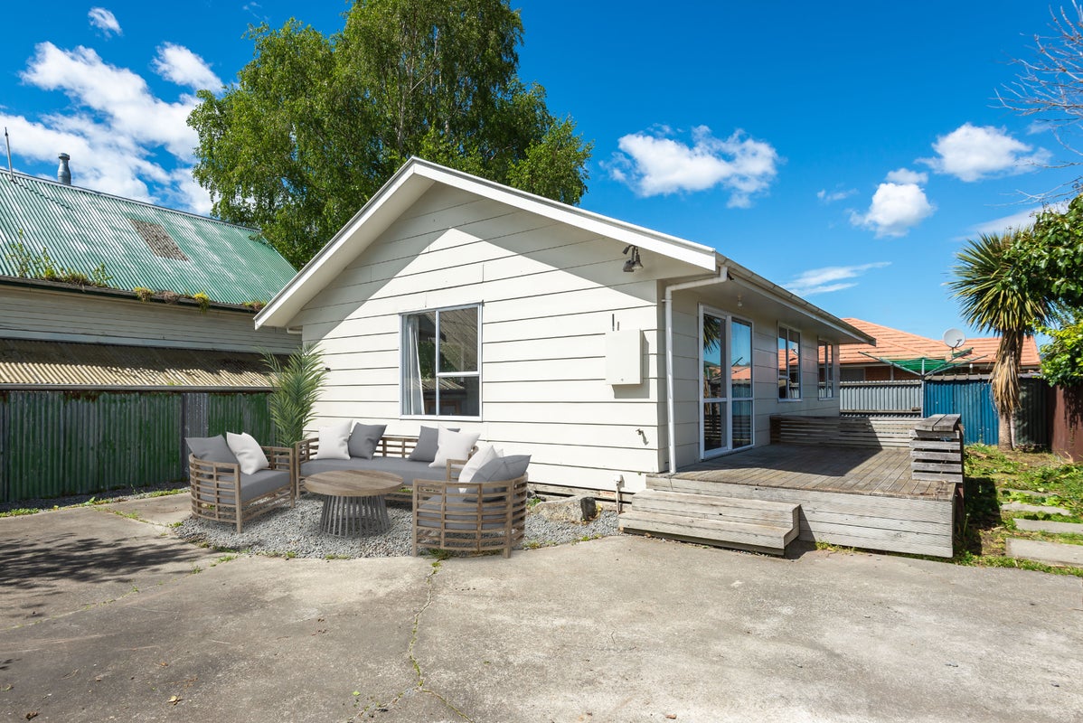 1/8 Edward Avenue, Edgeware, Christchurch - Carousel 14