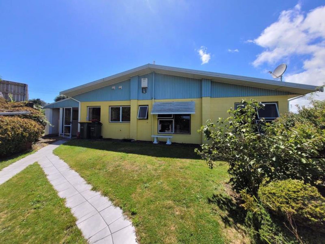 102 Awanui Street, Merrilands, New Plymouth - Carousel 2