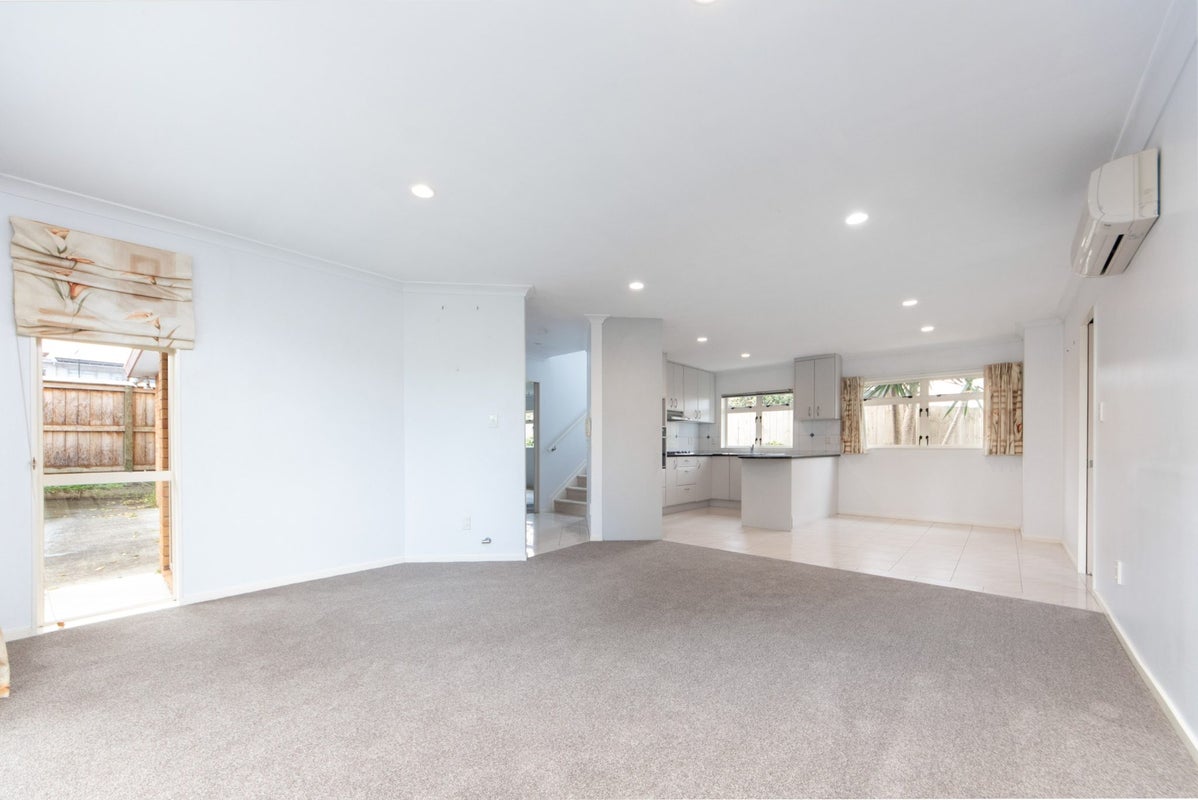4A Hazel Avenue, Mount Roskill, Auckland - Carousel 2