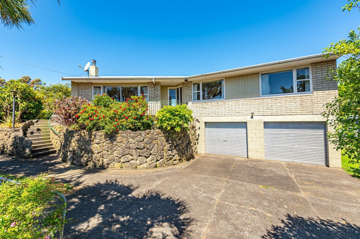 207 Great North Road, Otamatea, Whanganui - Carousel 1