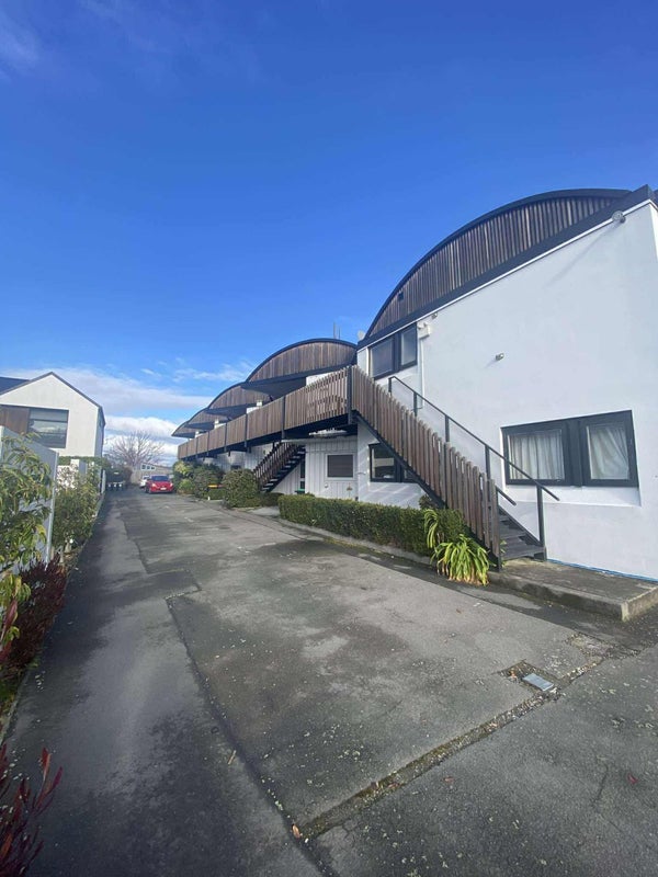 4/136 Holly Road, St Albans, Christchurch - Carousel 1
