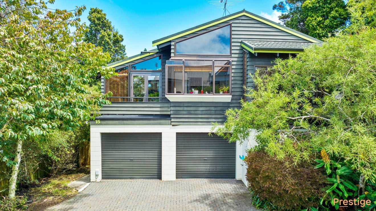 15 Portsea Place, Chatswood, Auckland - Carousel 1