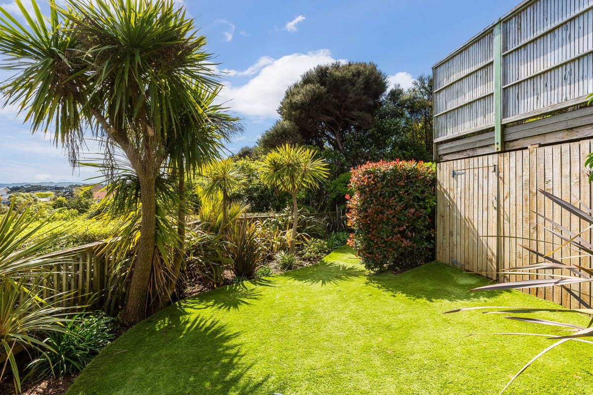 22 Port Lane, Whitby, Porirua - Carousel 35