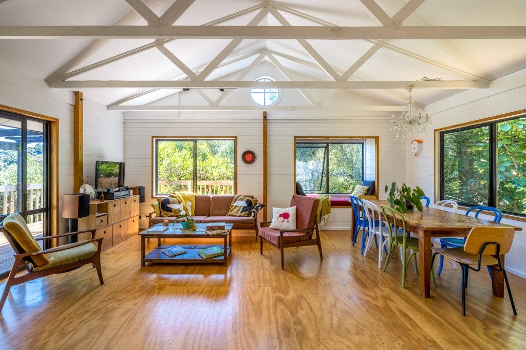 32 Ocean Road, Surfdale, Waiheke Island - Carousel 2