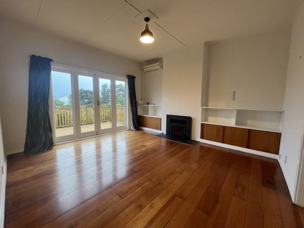 6 Warwick Street, Wilton, Wellington - Carousel 1