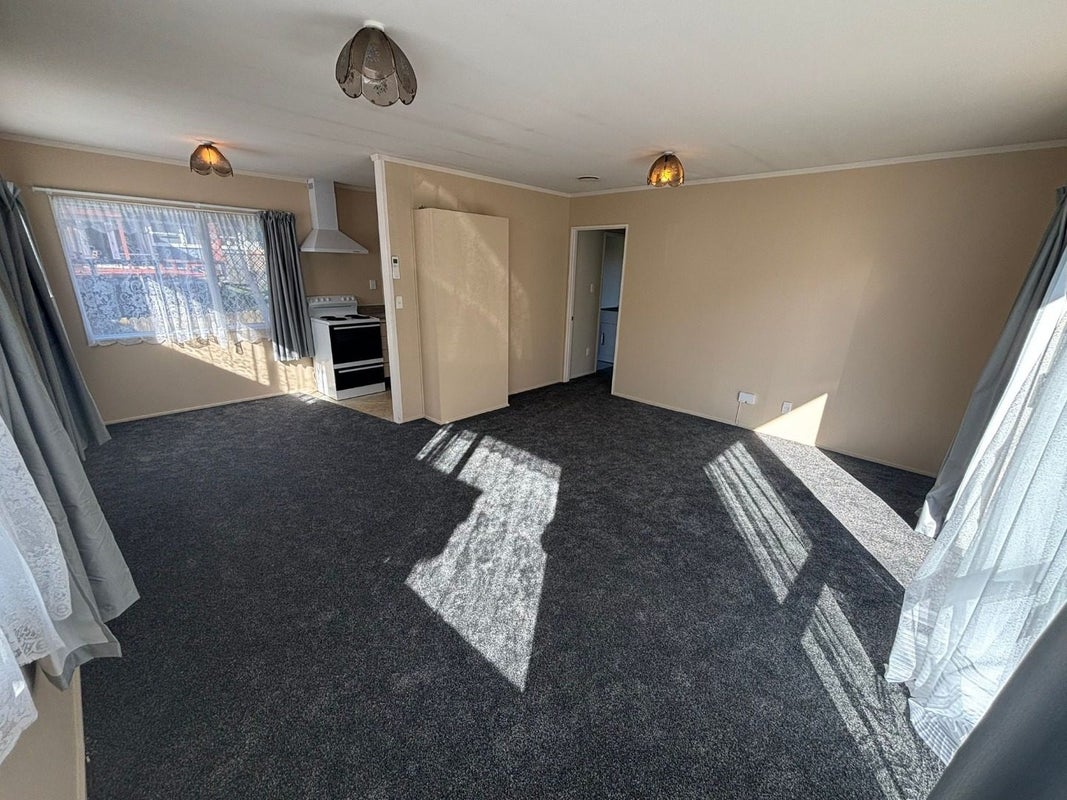 2/20 Hillside Road, Papatoetoe, Auckland - Carousel 2