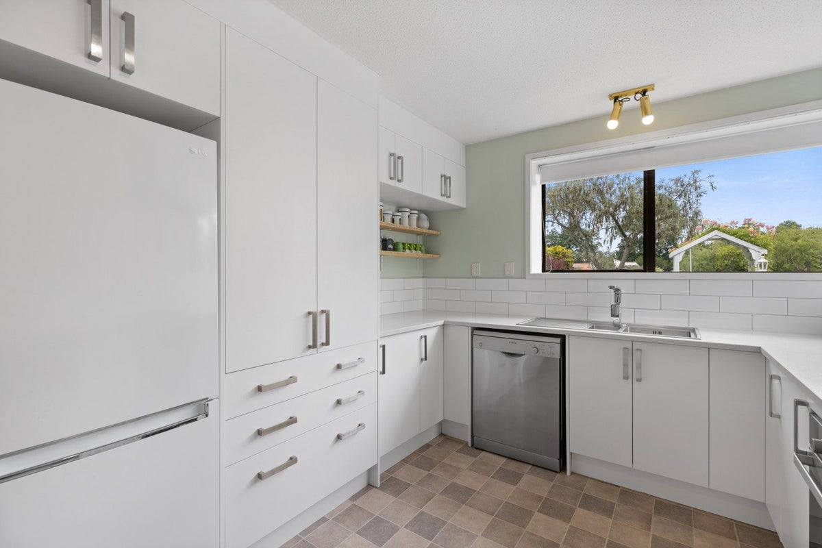 28 Rubens Place, Burnside, Christchurch - Carousel 2