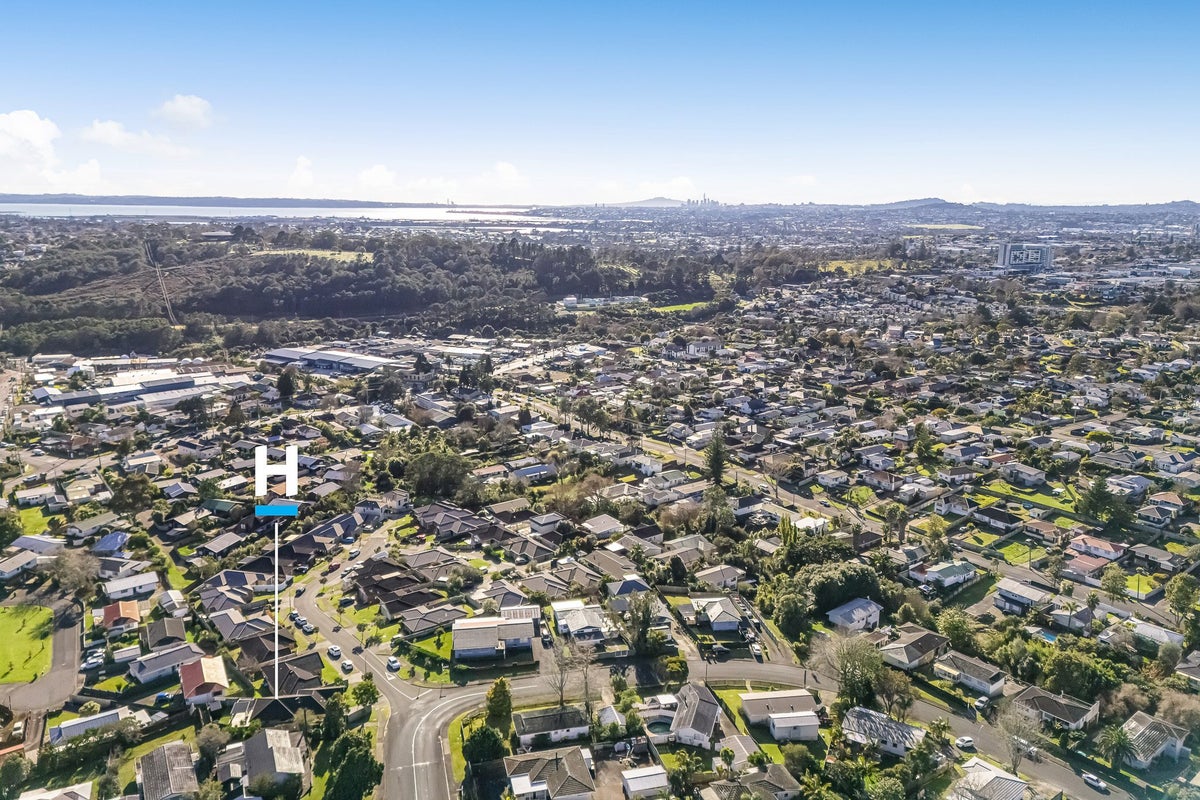 2 Anna Lane, Glen Eden, Auckland - Carousel 27